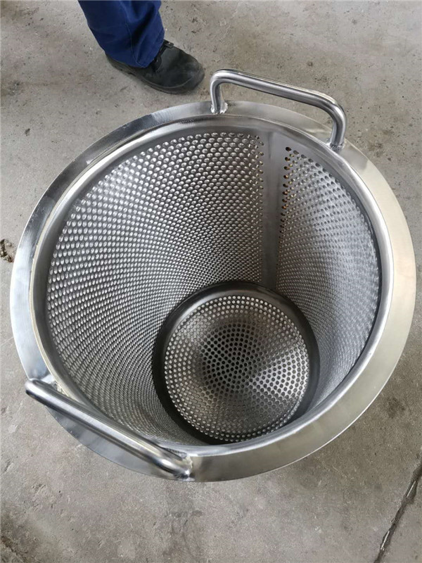 Industrial Liquid Filteration of 304 316 Stainless Steel Basket Filter Element 04